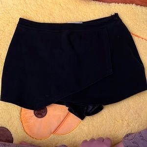 Black abercrombie skort